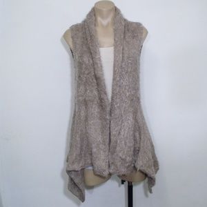 Escio Fuzzy Crochet Back Cardigan